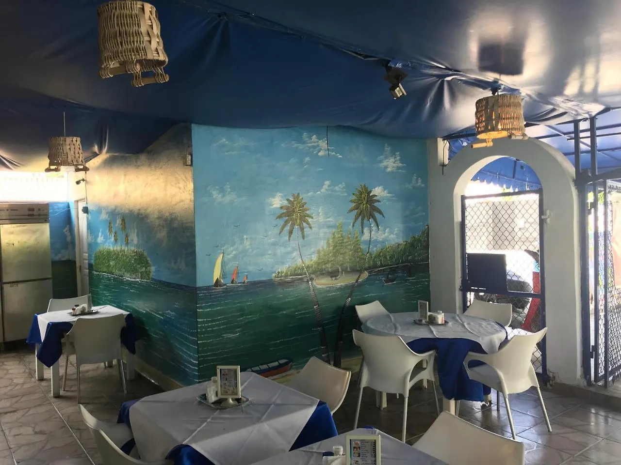 Hotel Restaurante Thomas Boca Chica